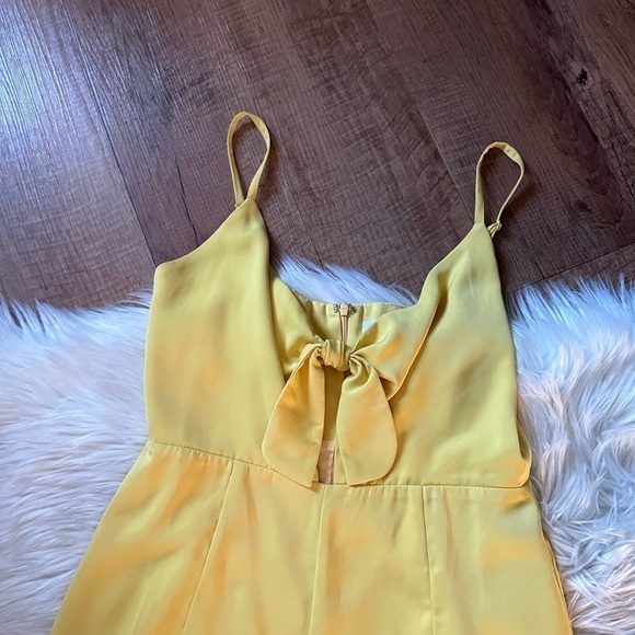 SUPERDOWN Dawn Tie Front Romper Yellow - Picture 3 of 4